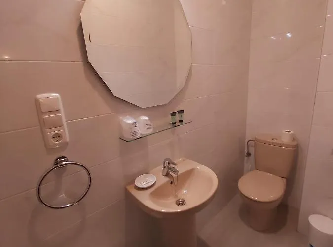 ペンション ロレア 2*